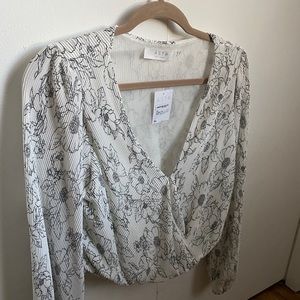 Women’s blouse. Brand new